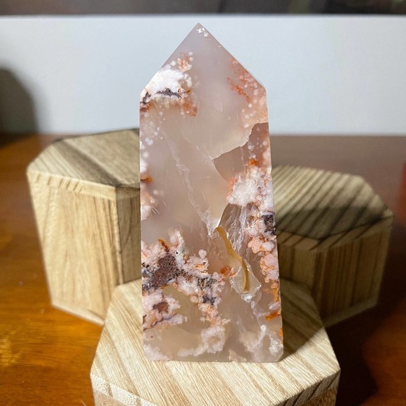 Carnelian Flower Agate Tower - Picture 1 of 12